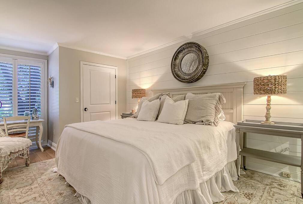 Luxury Seabrook Beachfront W/Spectacular Sunsets エクステリア 写真