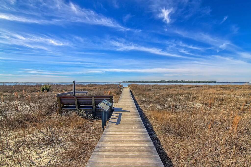 Luxury Seabrook Beachfront W/Spectacular Sunsets エクステリア 写真